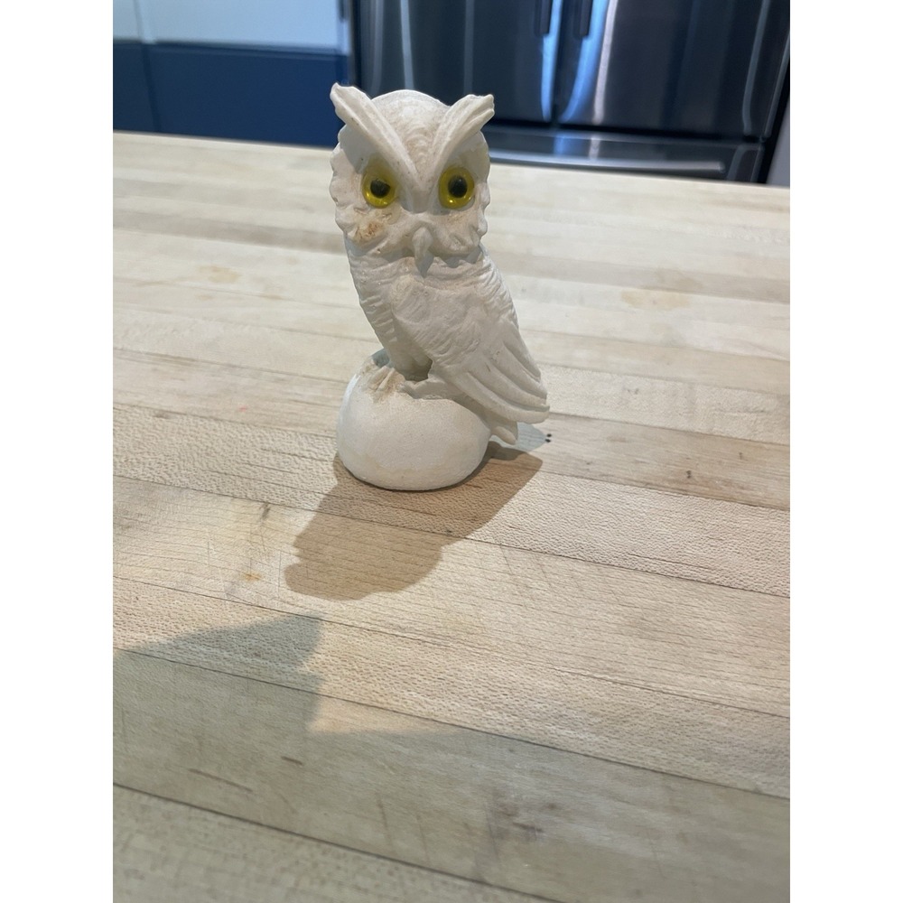 White Alabaster Great Horned Owl Figurines Yellow Eyes Made In Italy 5"